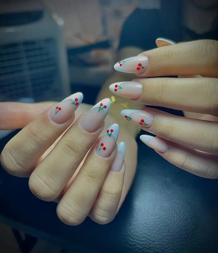 Dövme, dövme silme, nail art ve piercing